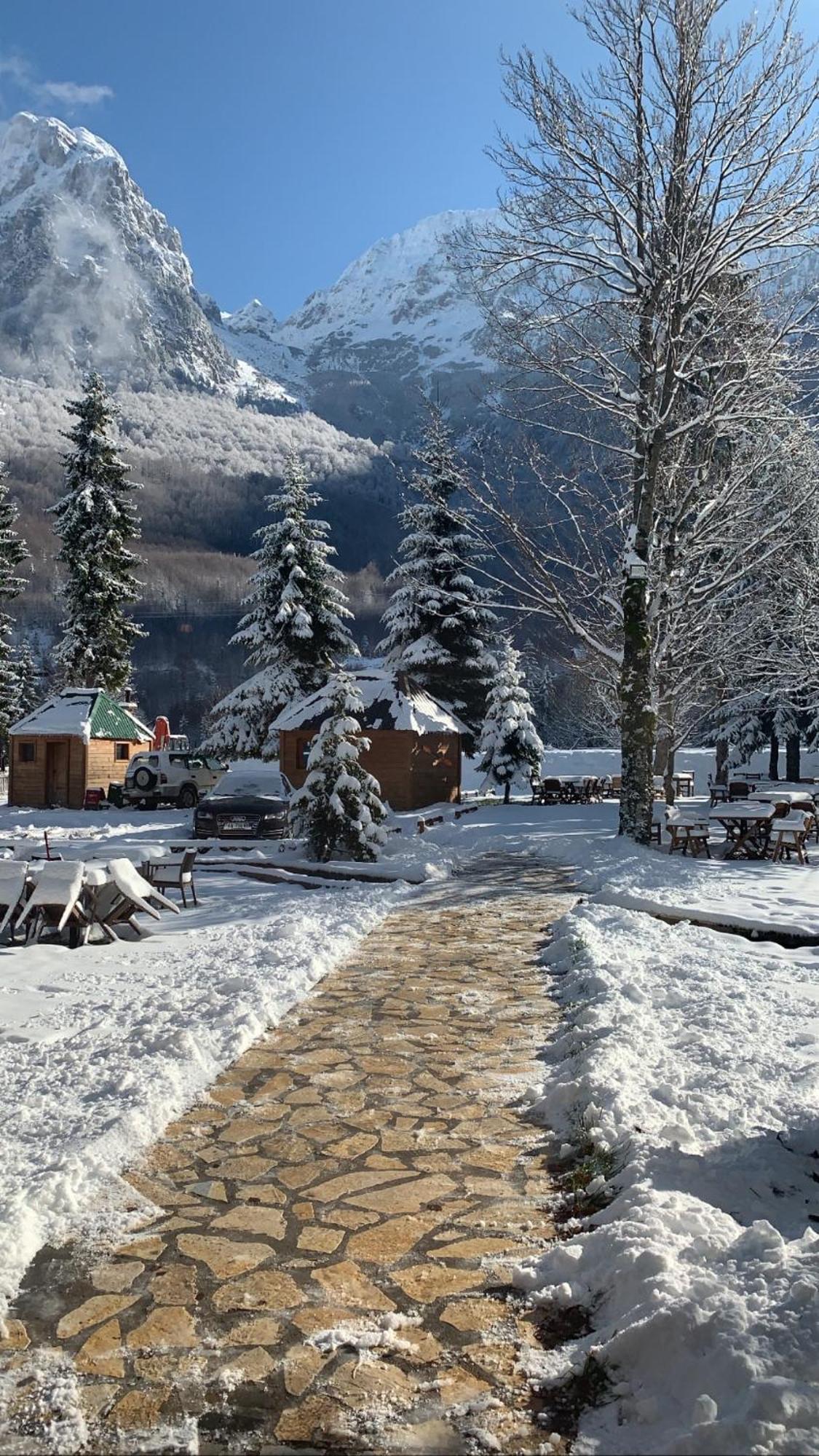 Hotel Fusha E Gjese Valbone Exterior photo